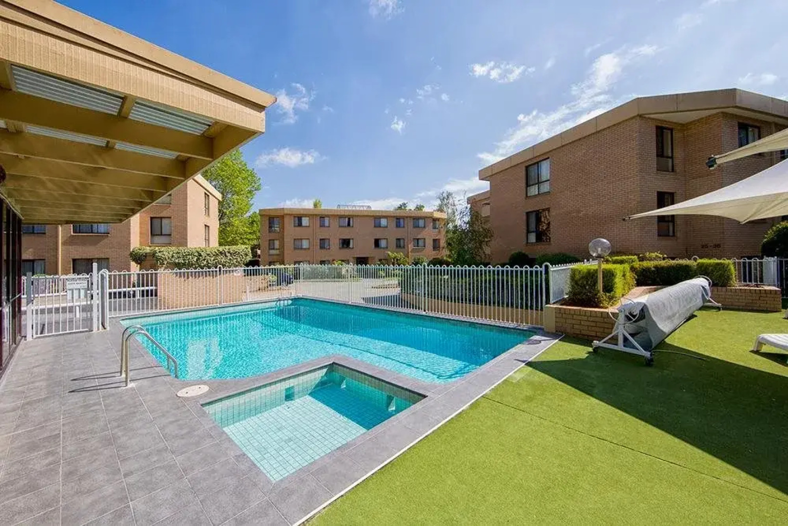 Kingston Court Apartments