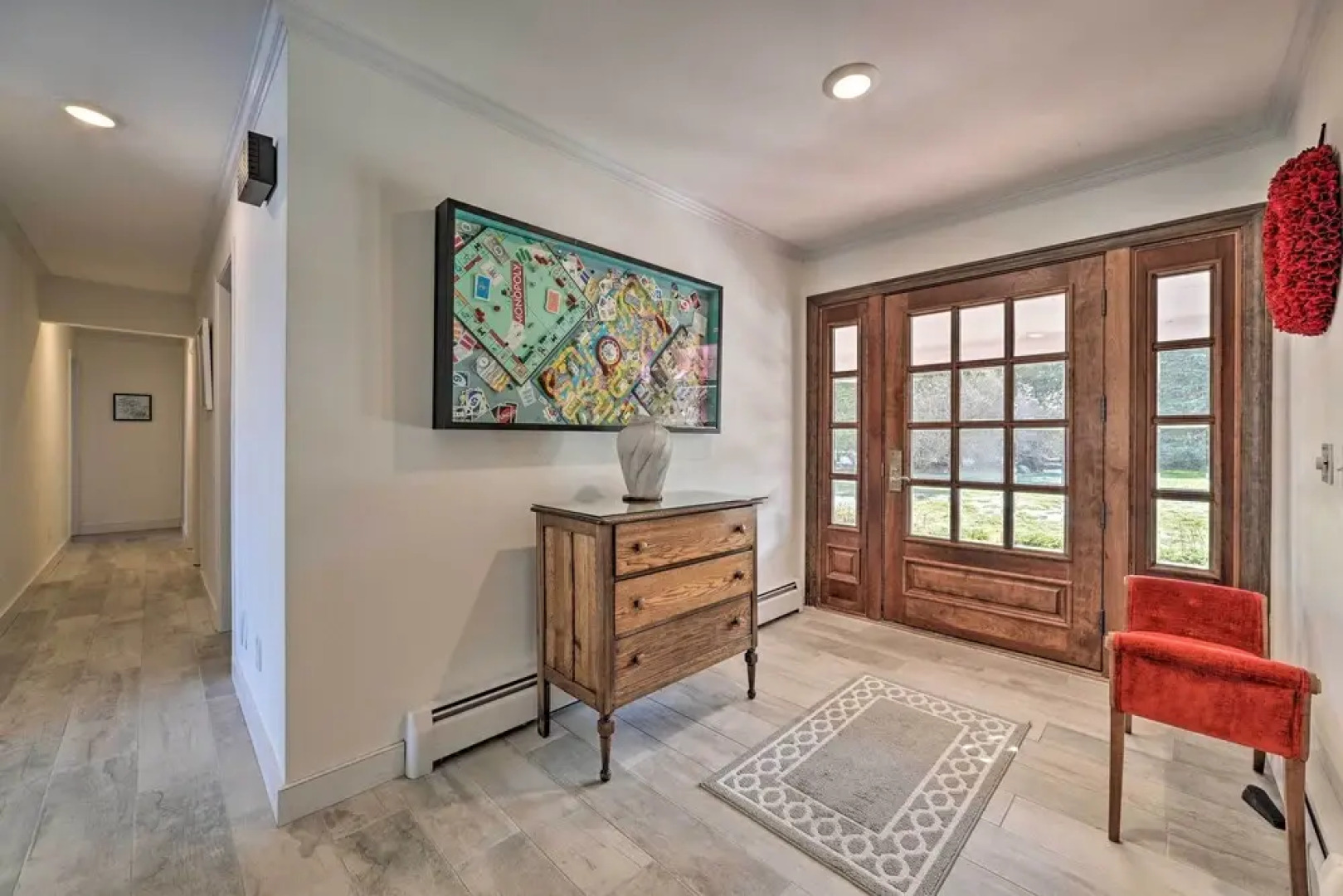 2 Living Areas, Tennis! Waterfront Suttons Bay Gem