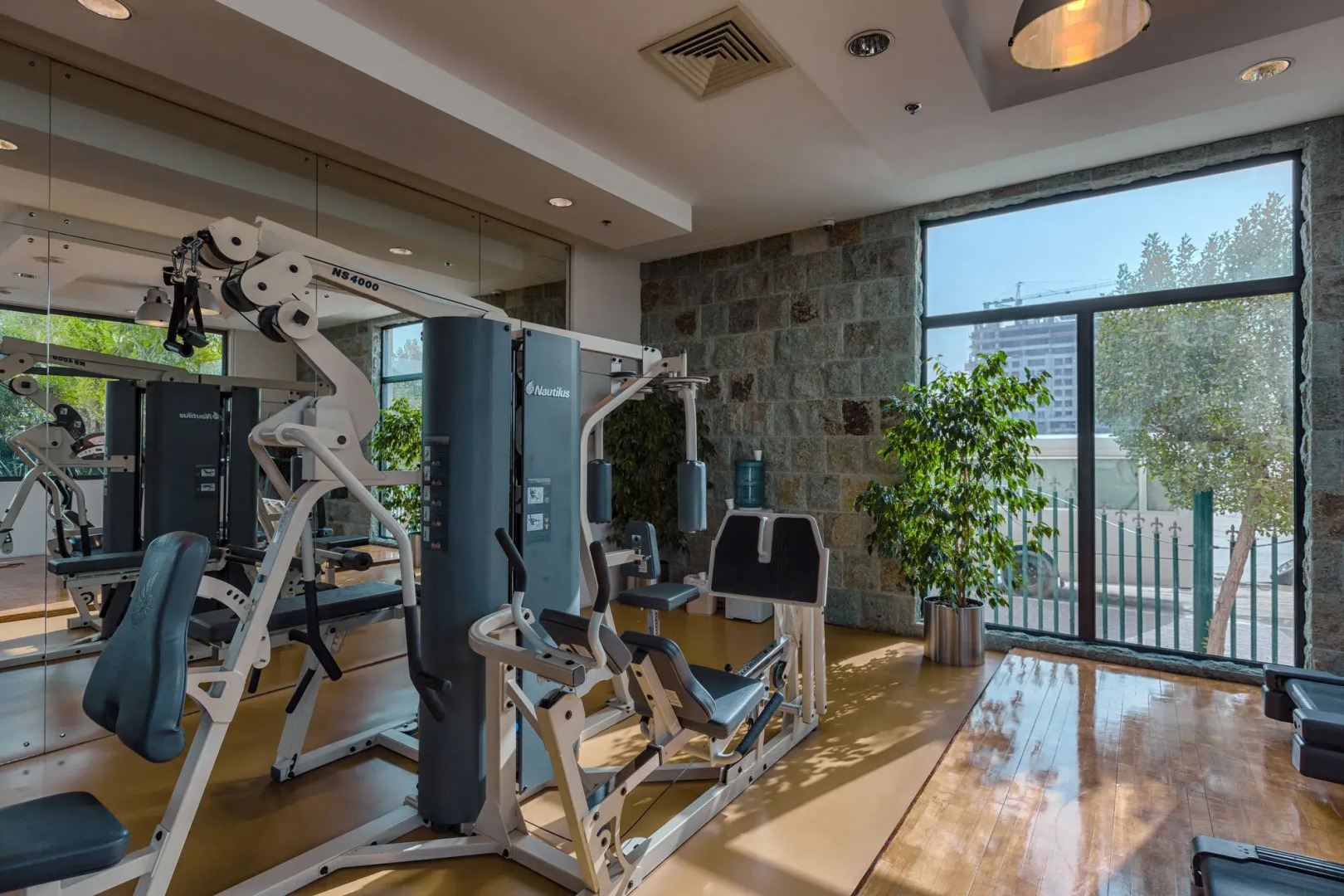 Отель Park Apartments Dubai, an Edge by Rotana