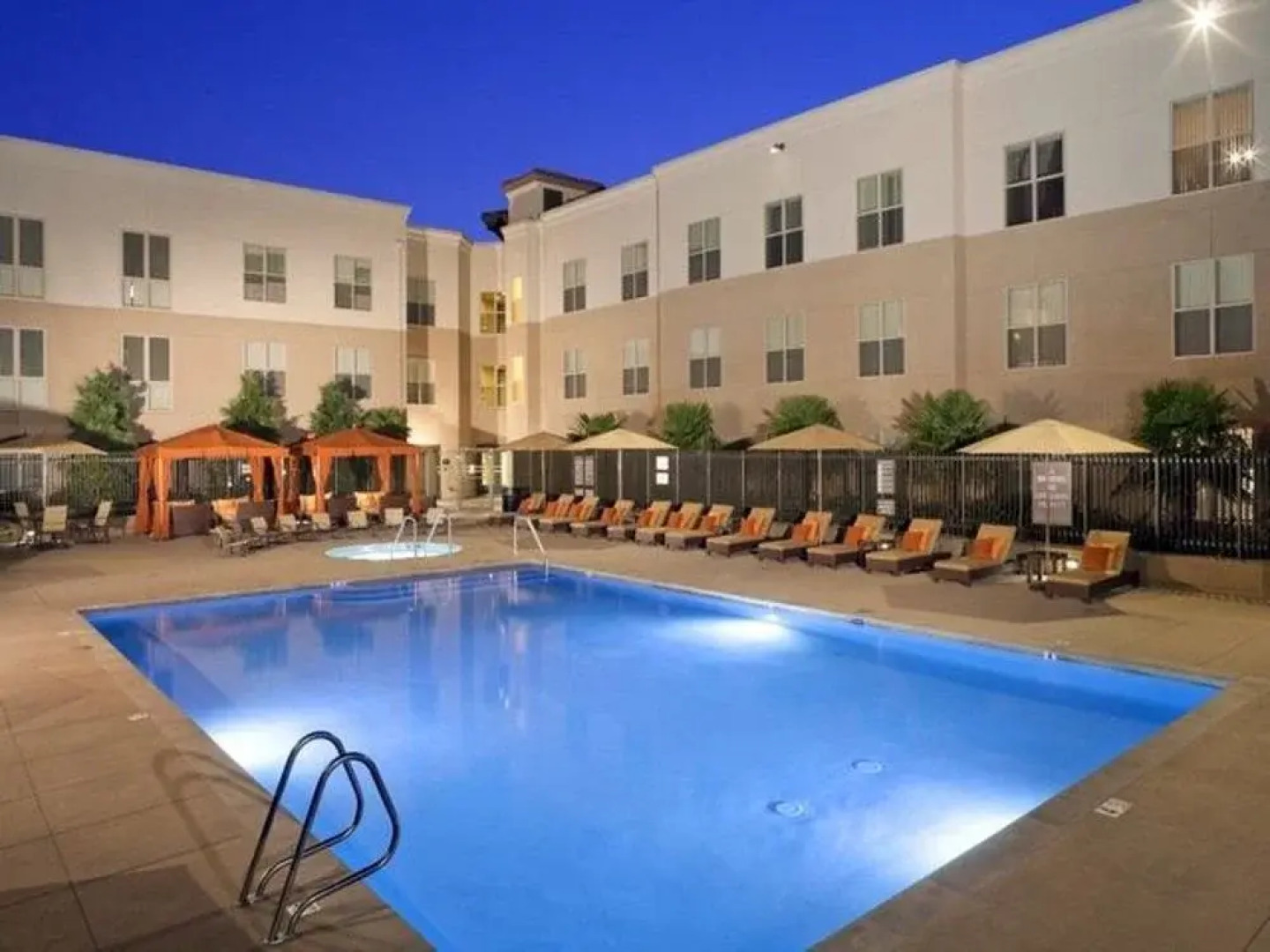 Oakwood 1001 Harvey Drive