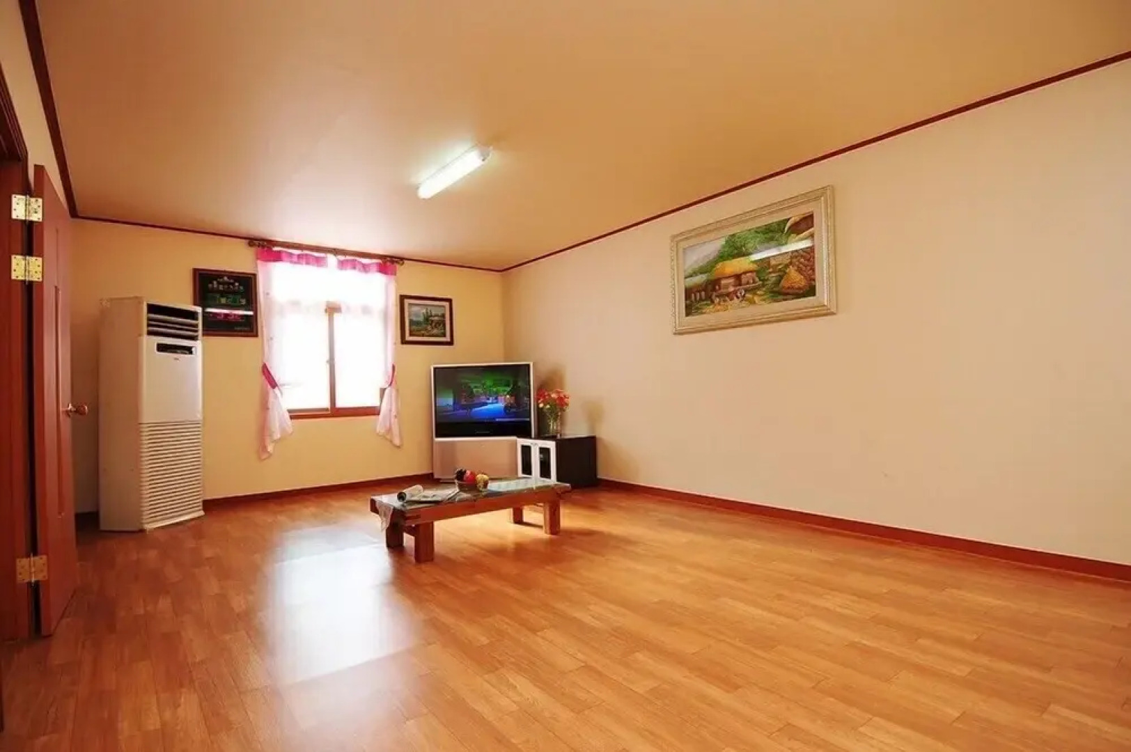 Songnisan Mountain White