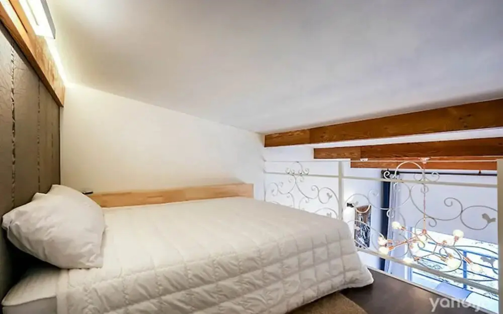 Hadong Cloud Hill Pension