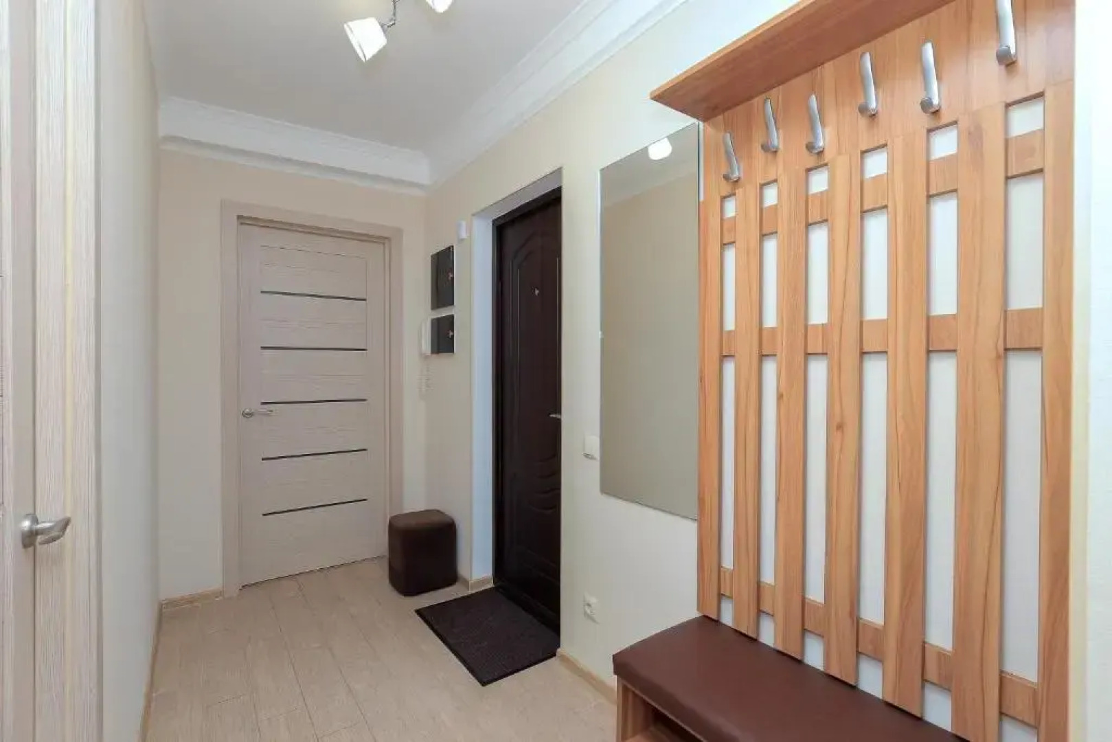Apartment on Obolonskiy Prospect 16V