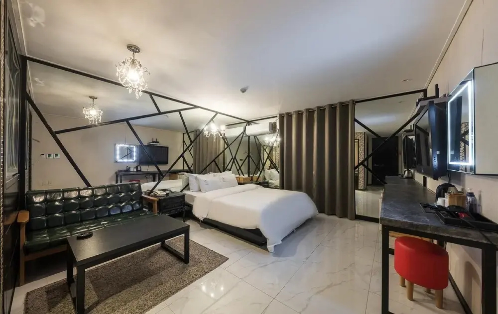 Ansan Walkers Hotel by Cozy