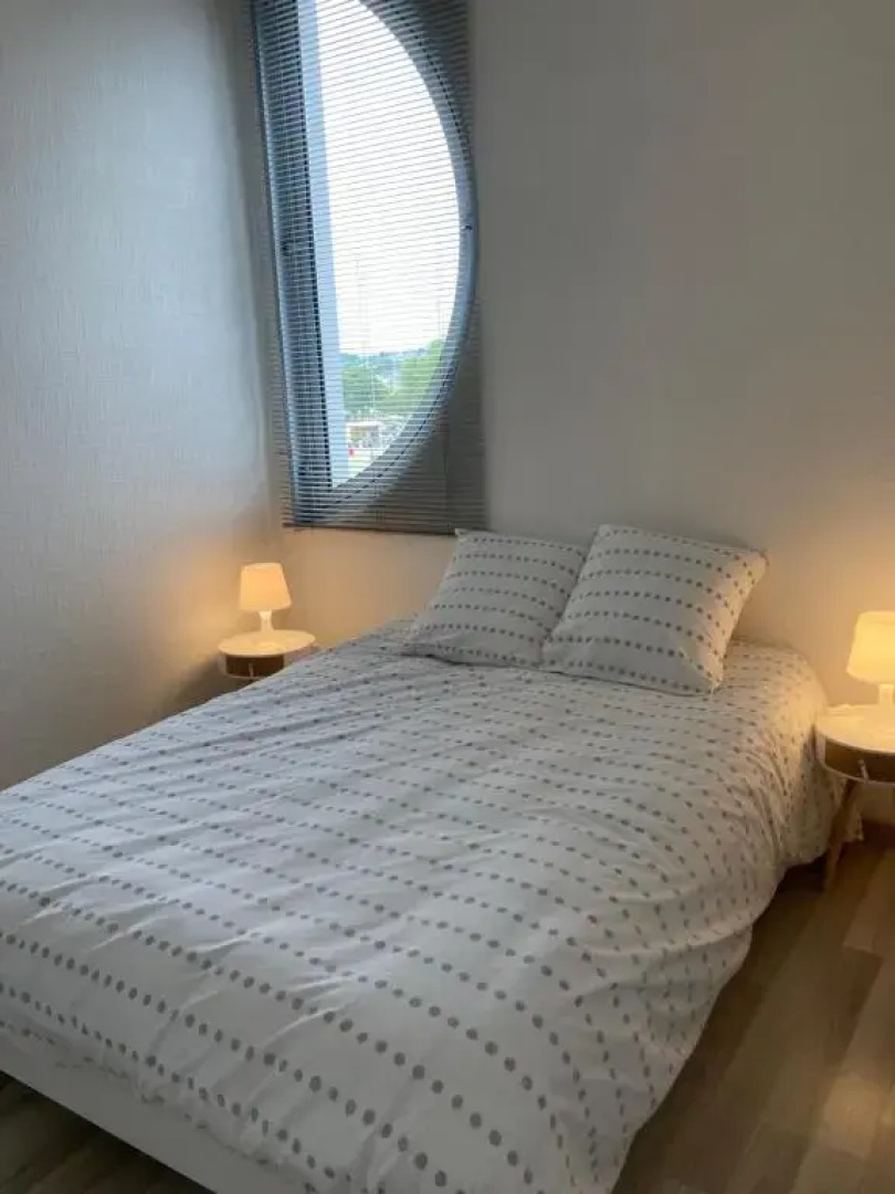 BEL APPARTEMENT duplex PORT DE PERROS GUIREC