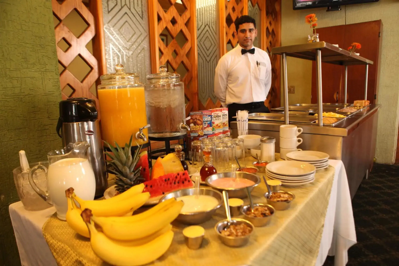 Hotel Paradise Inn