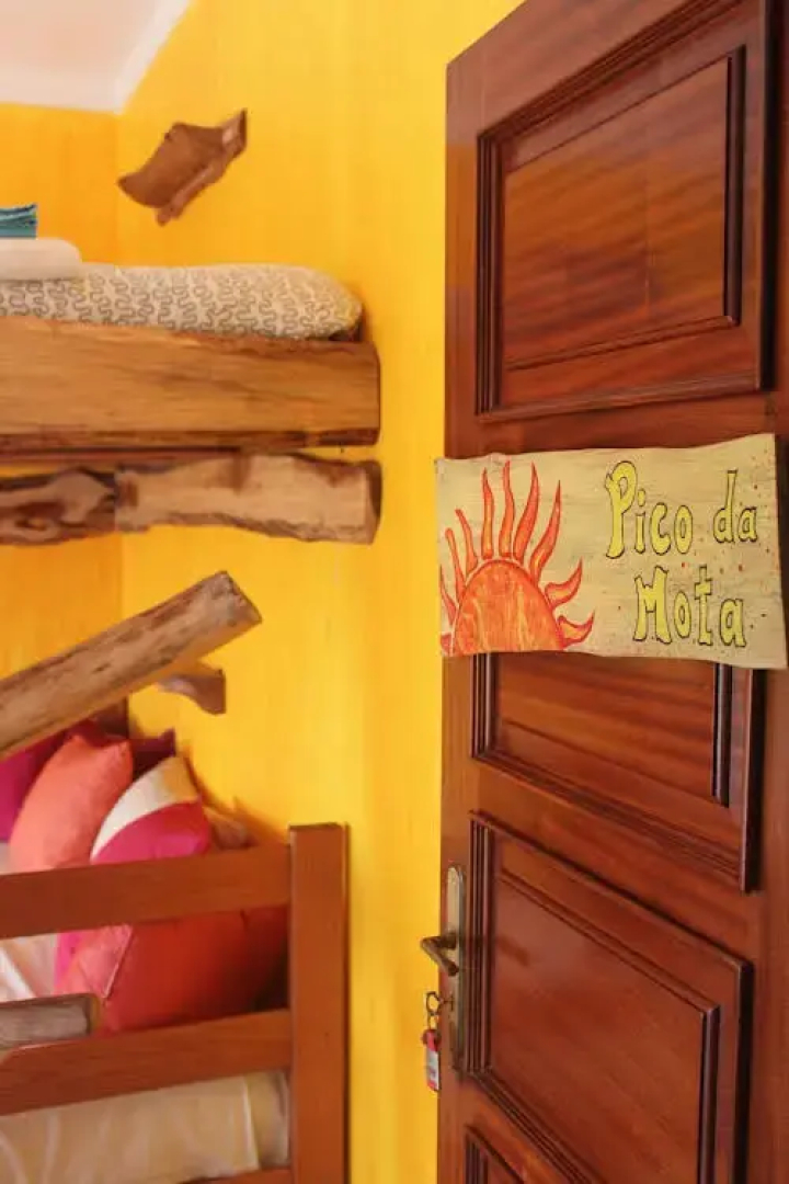 Almagreira Surf Hostel