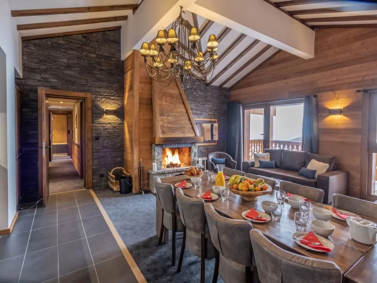 Nice Apartment Near the Center of Val Thorens and Slopes