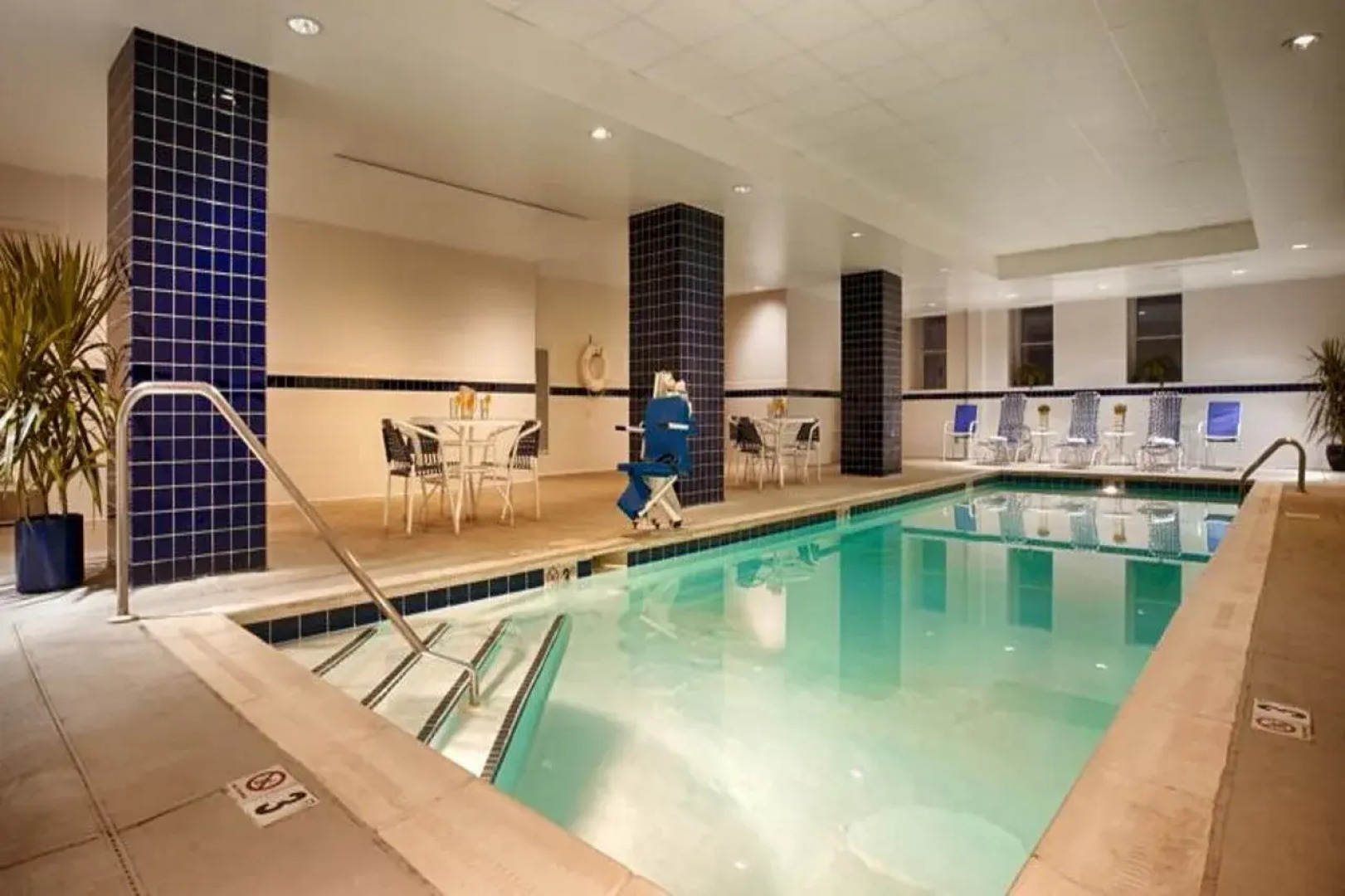 Hampton Inn & Suites Baltimore Inner Harbor