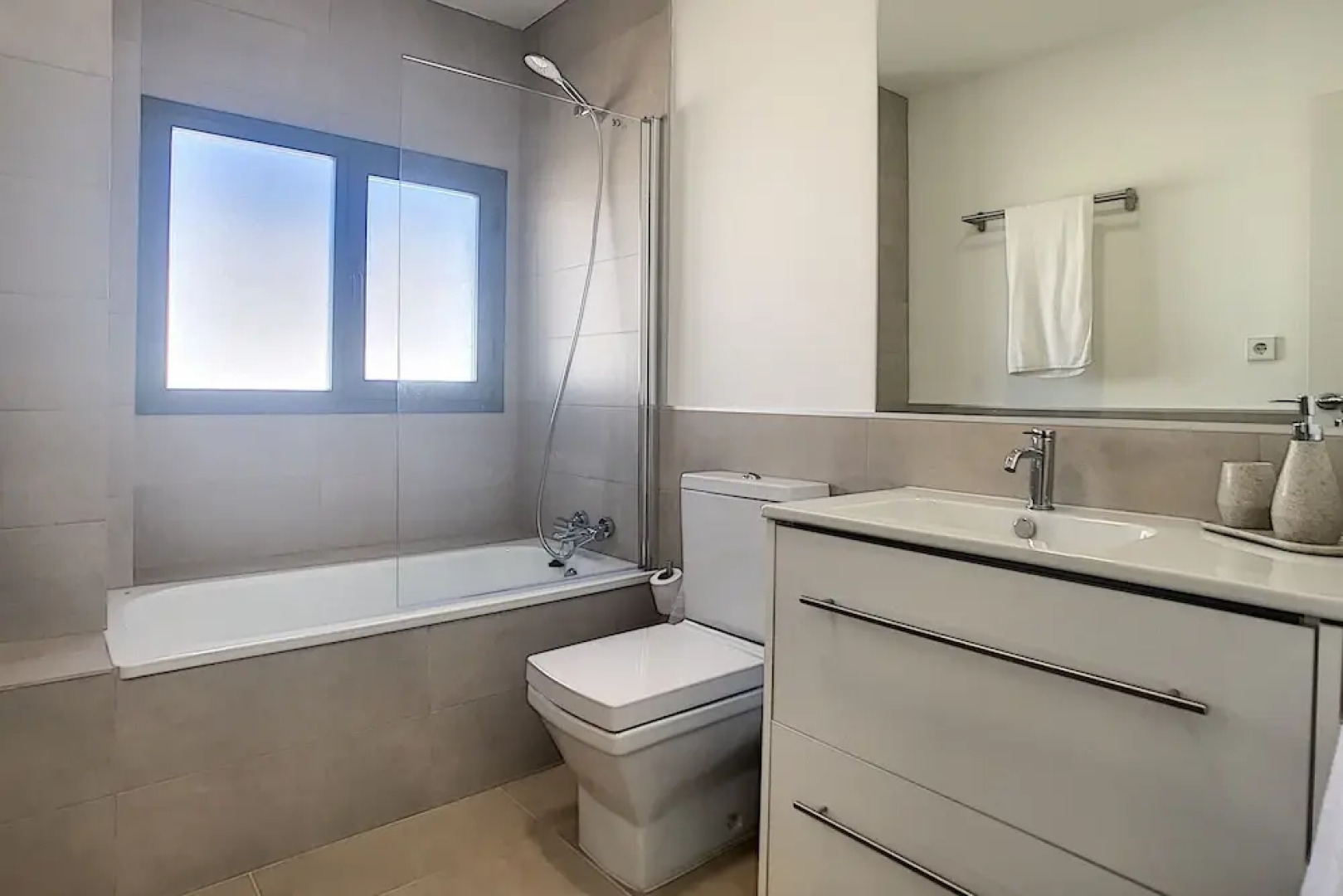 Bahia de las Rocas 2254