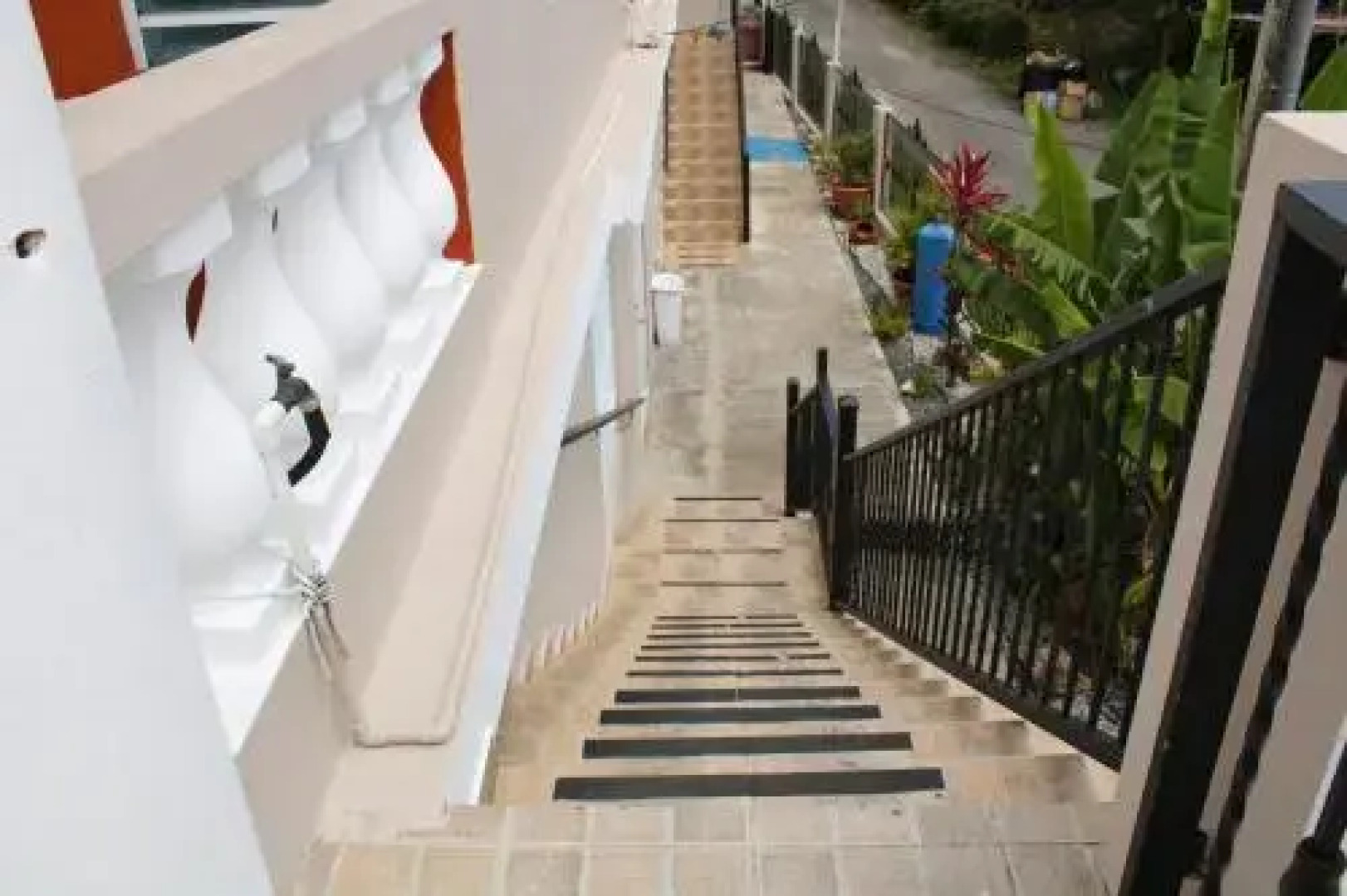 Discovery Beach Guest House