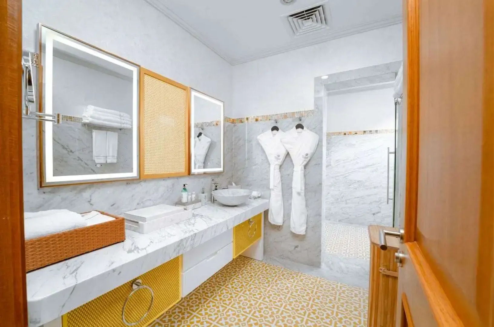 The Signature Collection by Hideaway