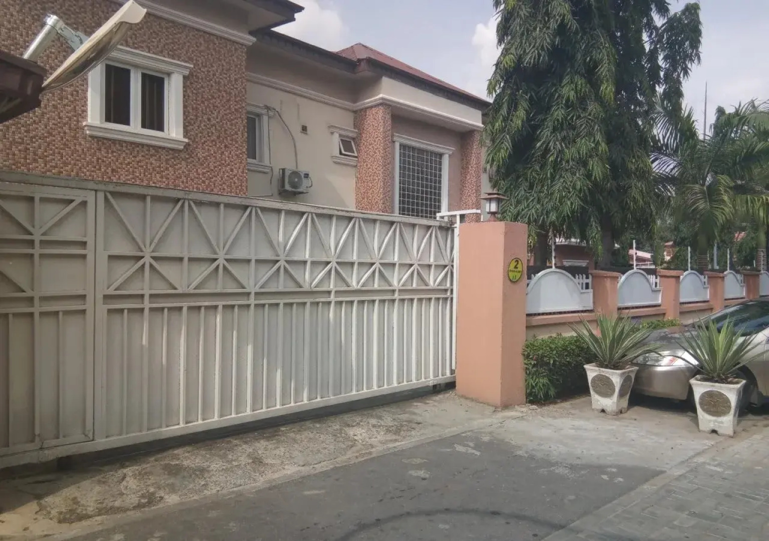 Parischoice Hotels & Resort