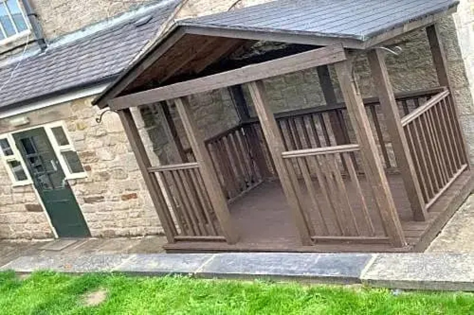 OYO Ye Olde Mustard Pot