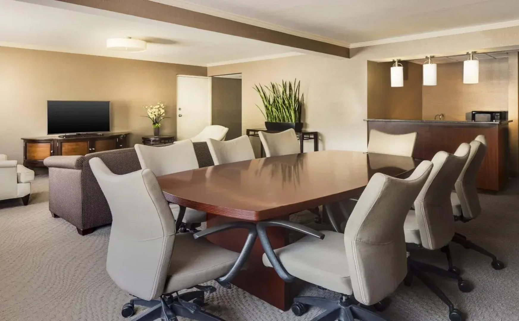 Wyndham Omaha / West Dodge