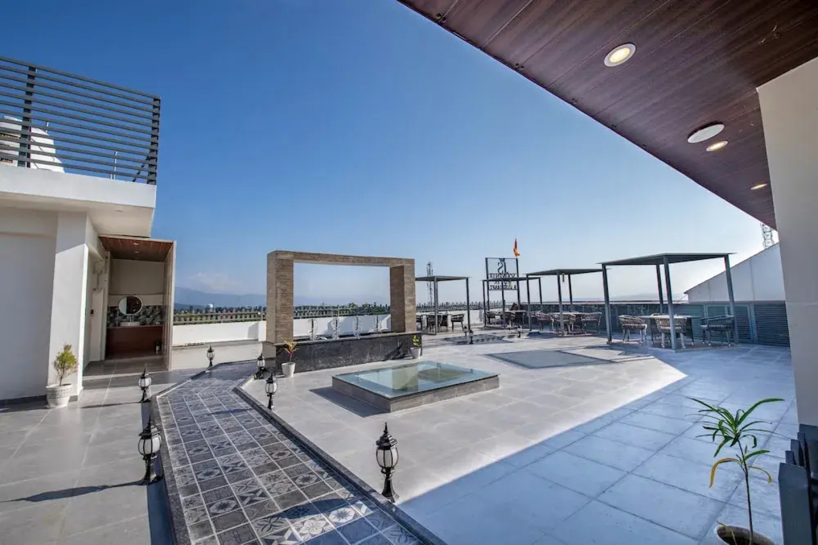 The Hotel Js Souvenir