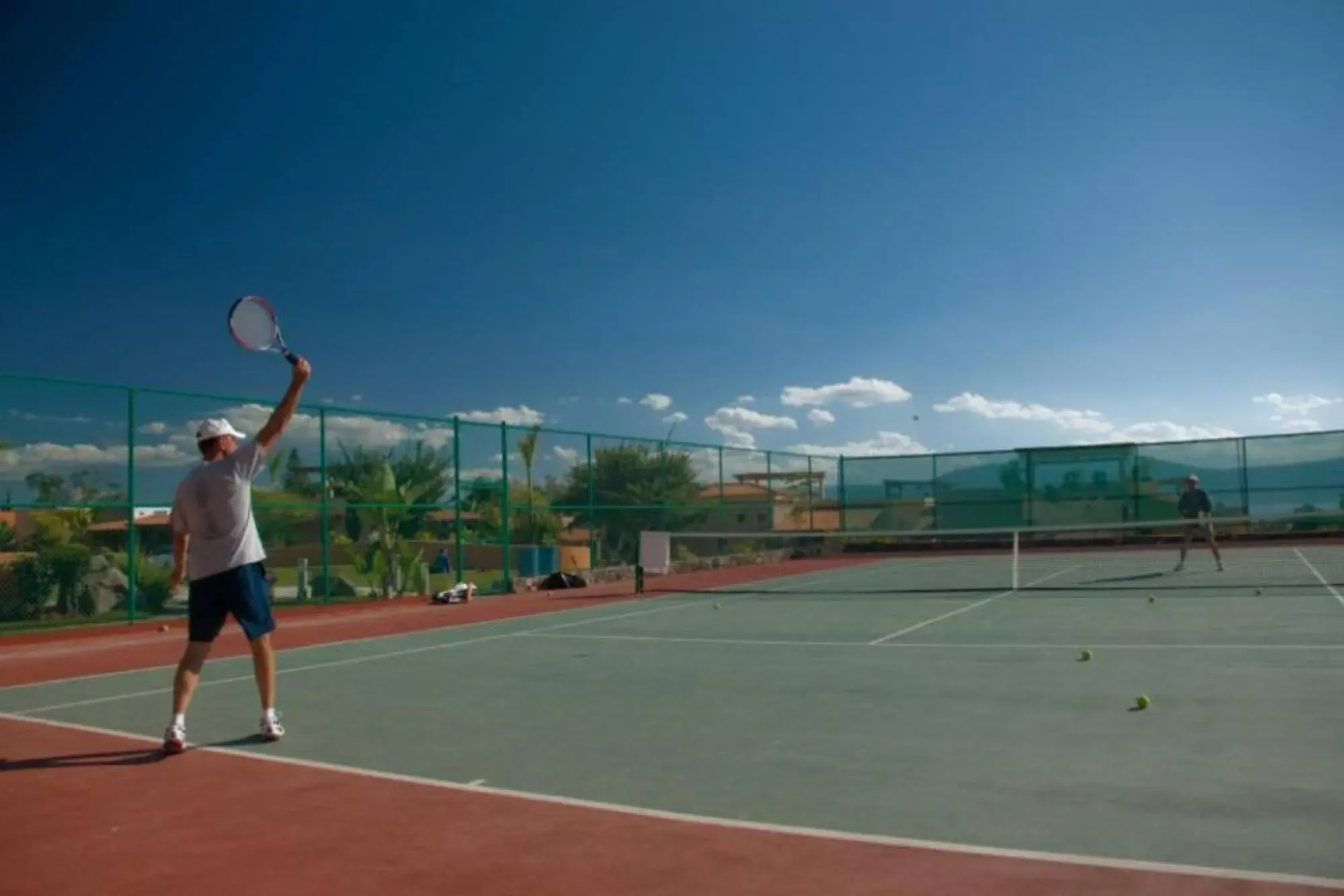 Luxury Private Resort 2-br 2-wr Condo w Breath Taking Lake Views