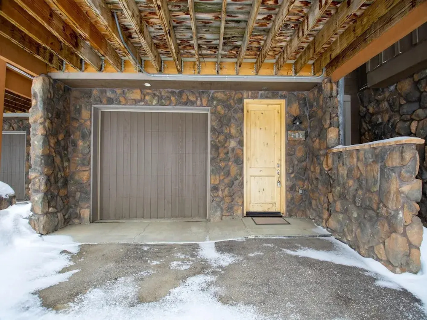 Antlers At Lakota 406