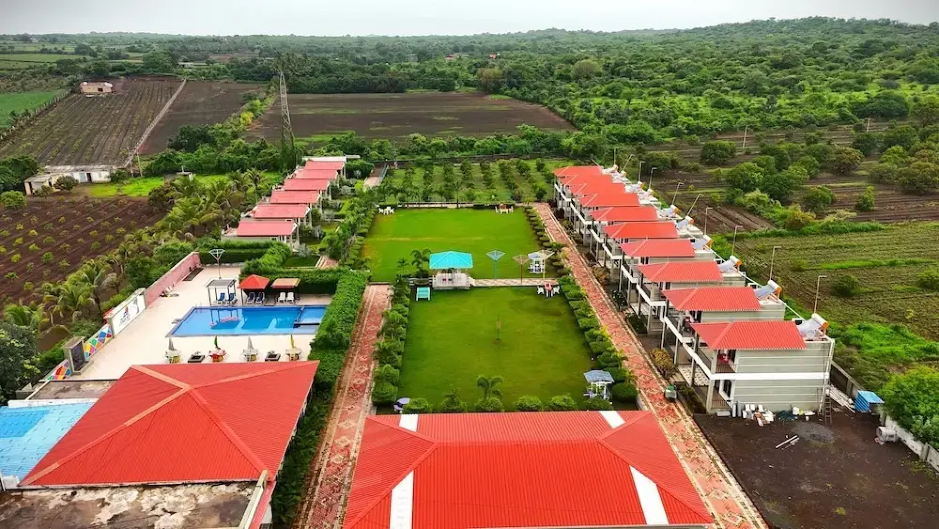 The Comfort Gir Resort