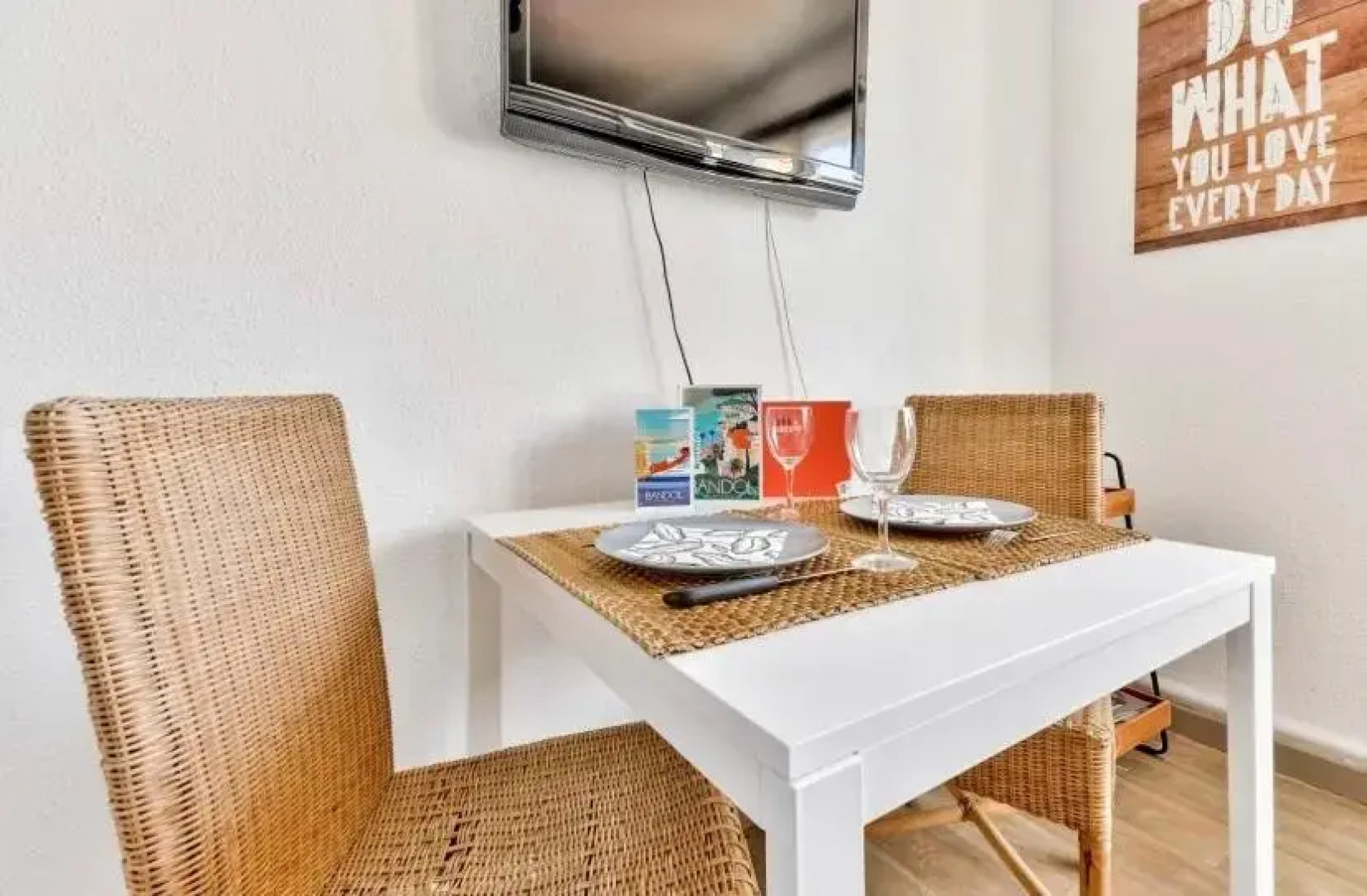 Studio avec piscines à 500m de la plage