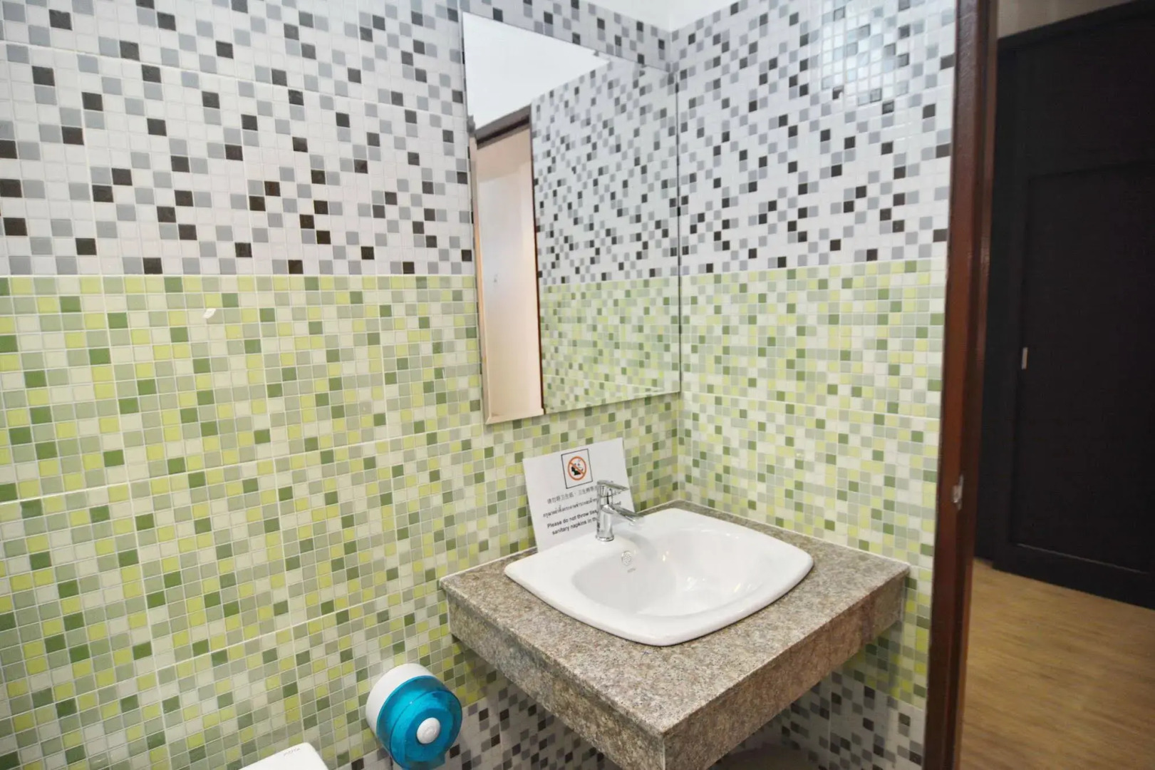 The Sea At Lanta Hotel