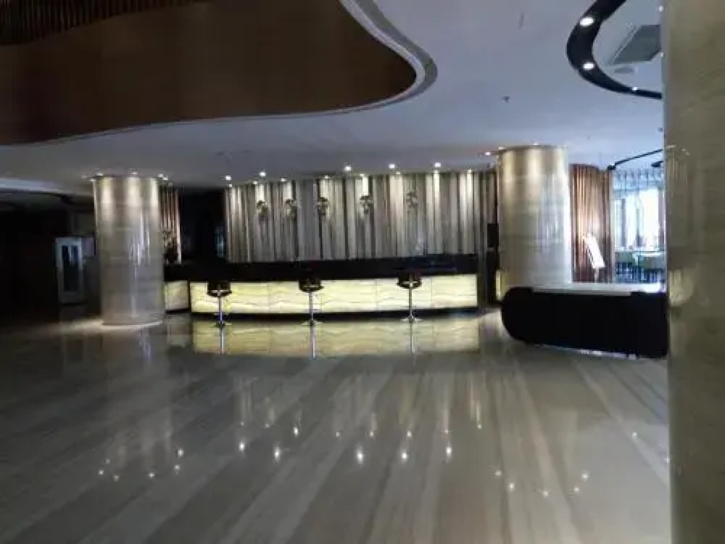 Ulanhot Mengjia Grand Hotel