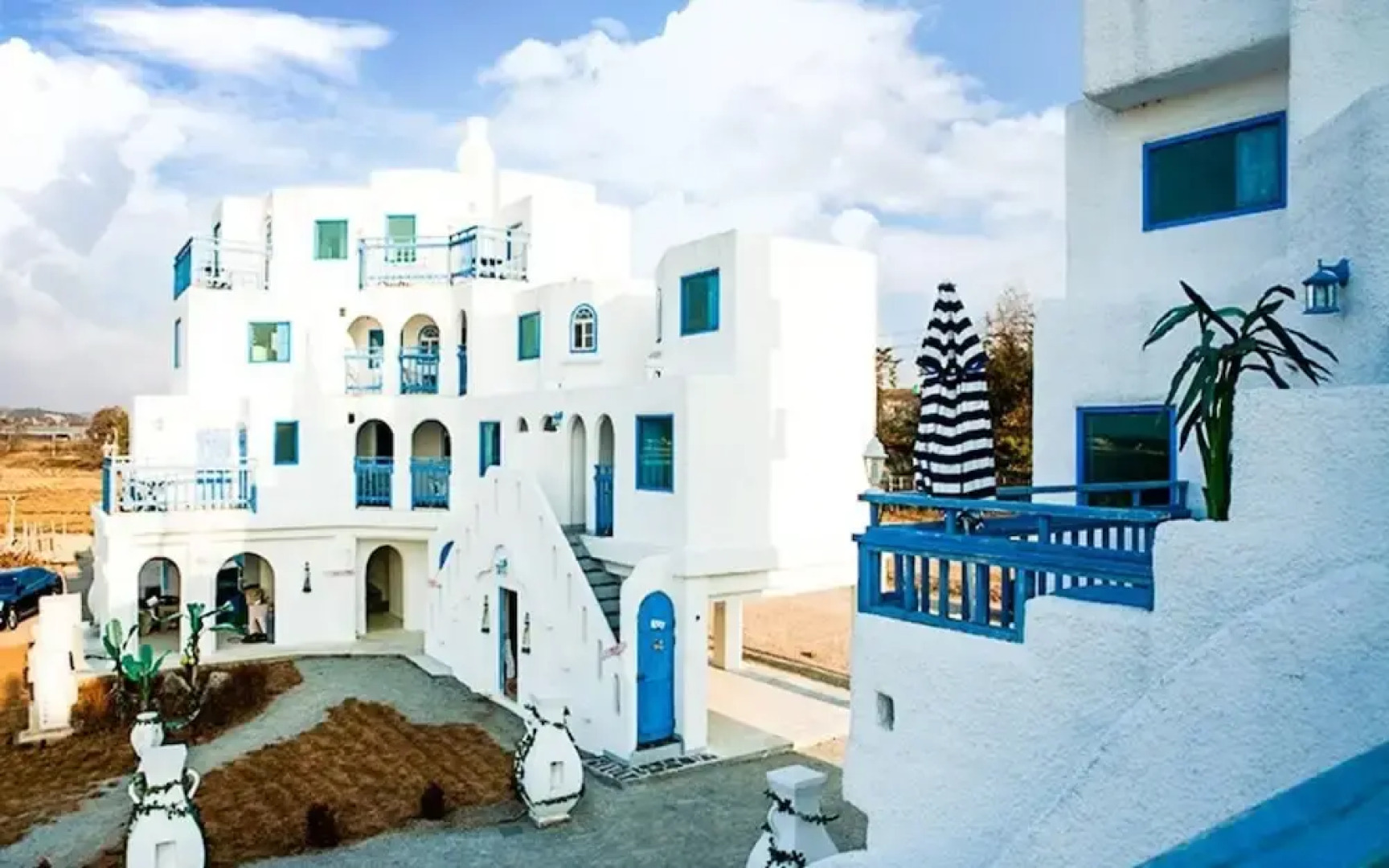 Hwaseong Santorini Pension 8