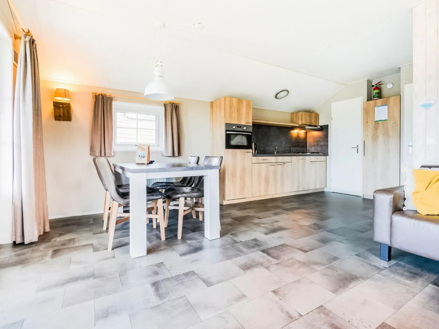 Glamping With Veranda Over Water