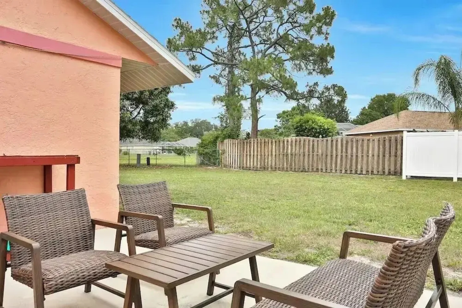 Renovated 3BR Dog Friendly Pond View W/D