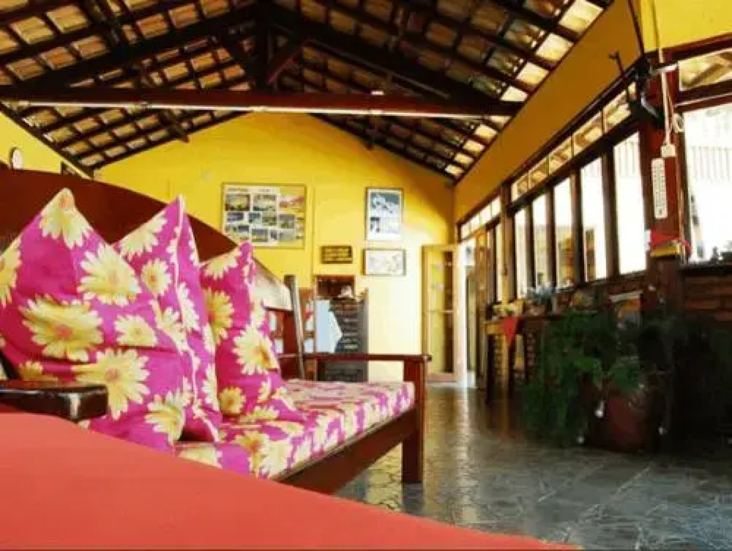 Vale Verde Coroa Vermelha