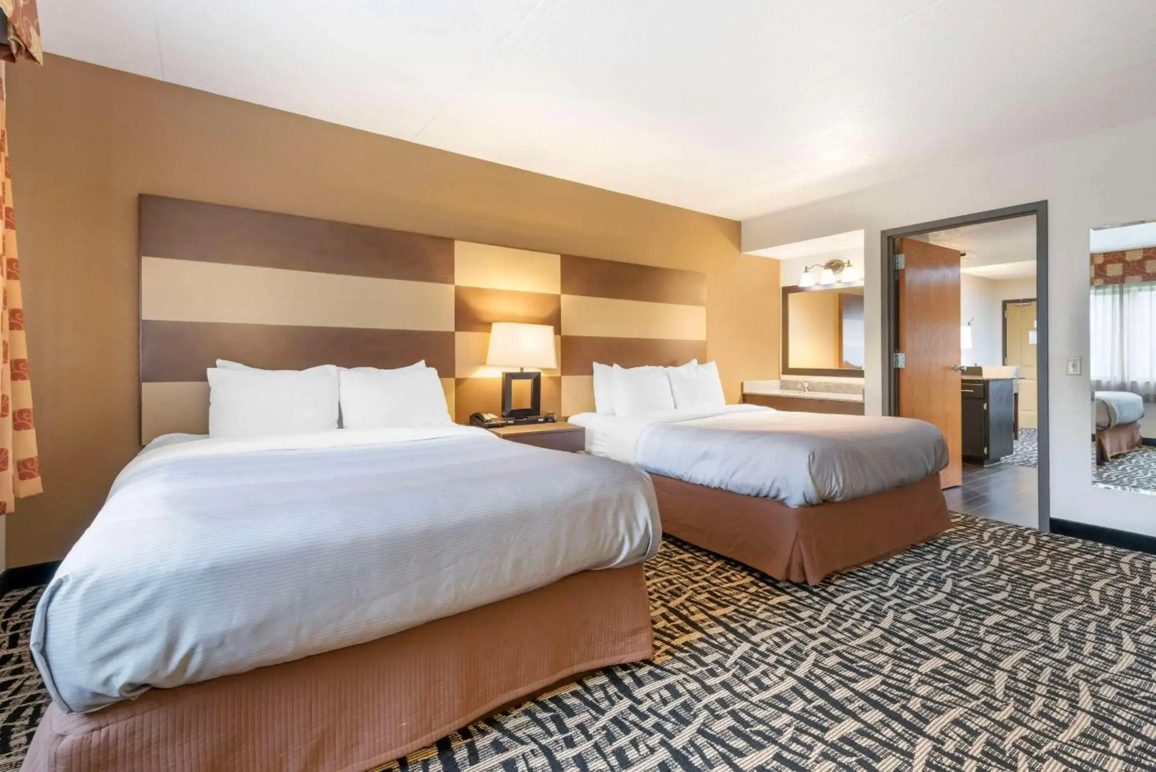 Quality Inn & Suites Mayo Clinic Area