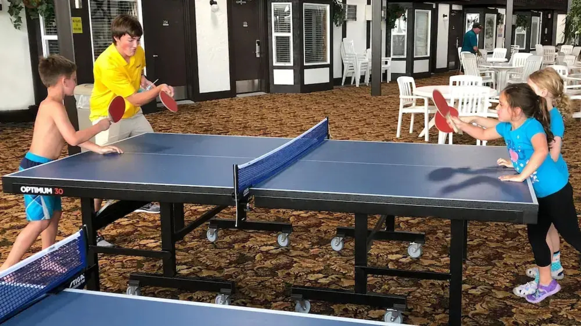 Cragun's Resort & Hotel