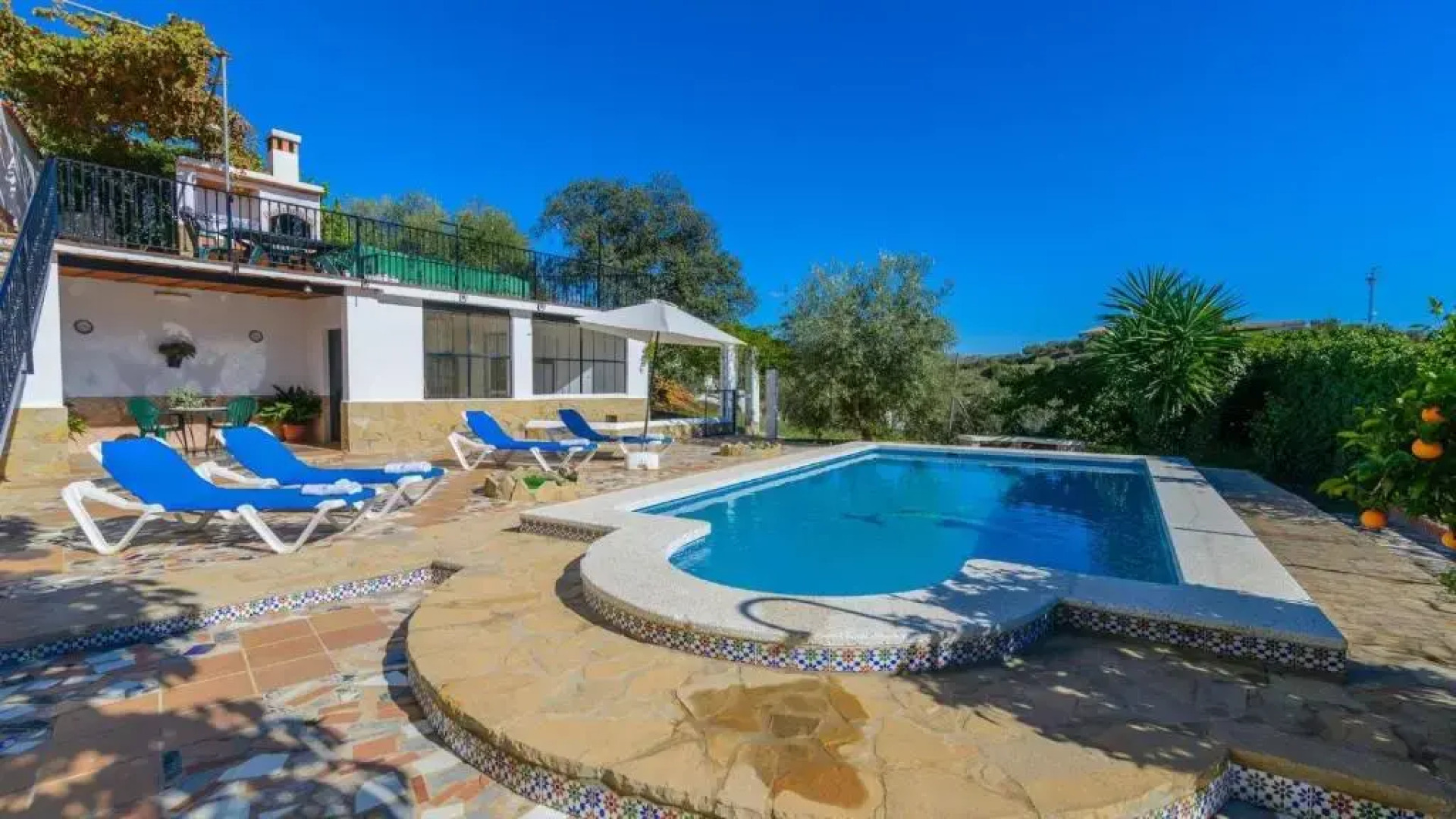 Casa Luna Alora by Ruralidays