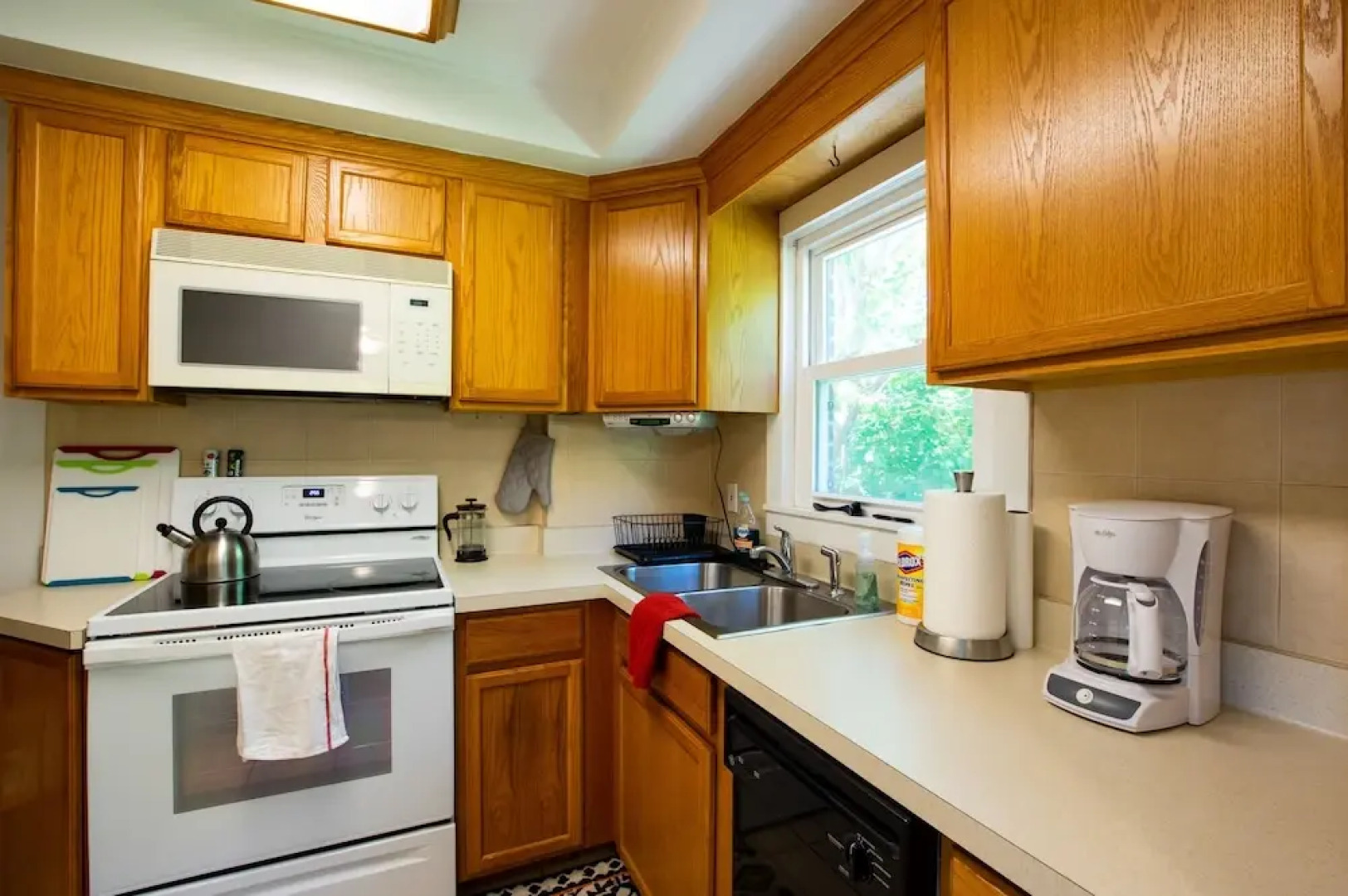 Two Bedroom West Stadium Bungalow - Unit 524