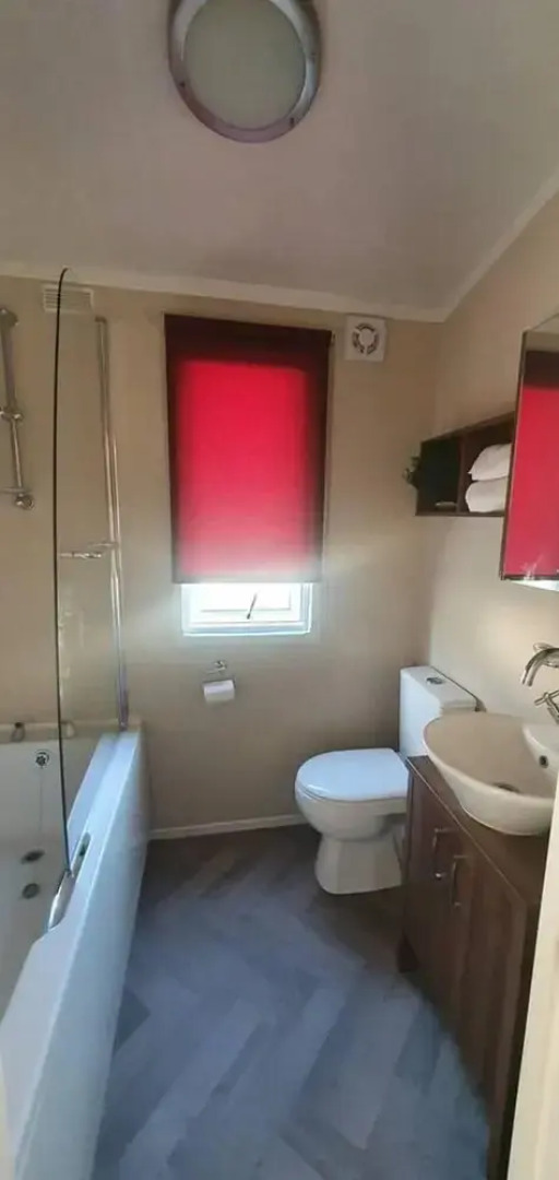 3bed Holiday Home in Clacton-on-sea, Sleeps 8