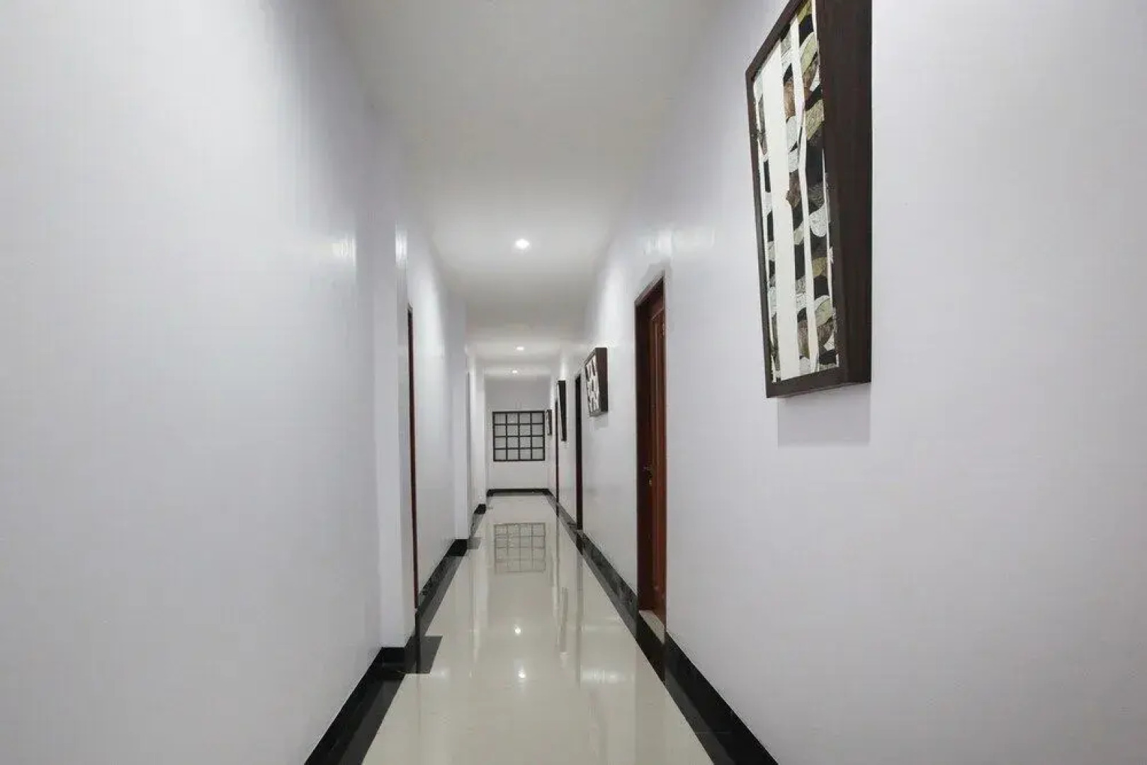 Green Tropical Village and Resort