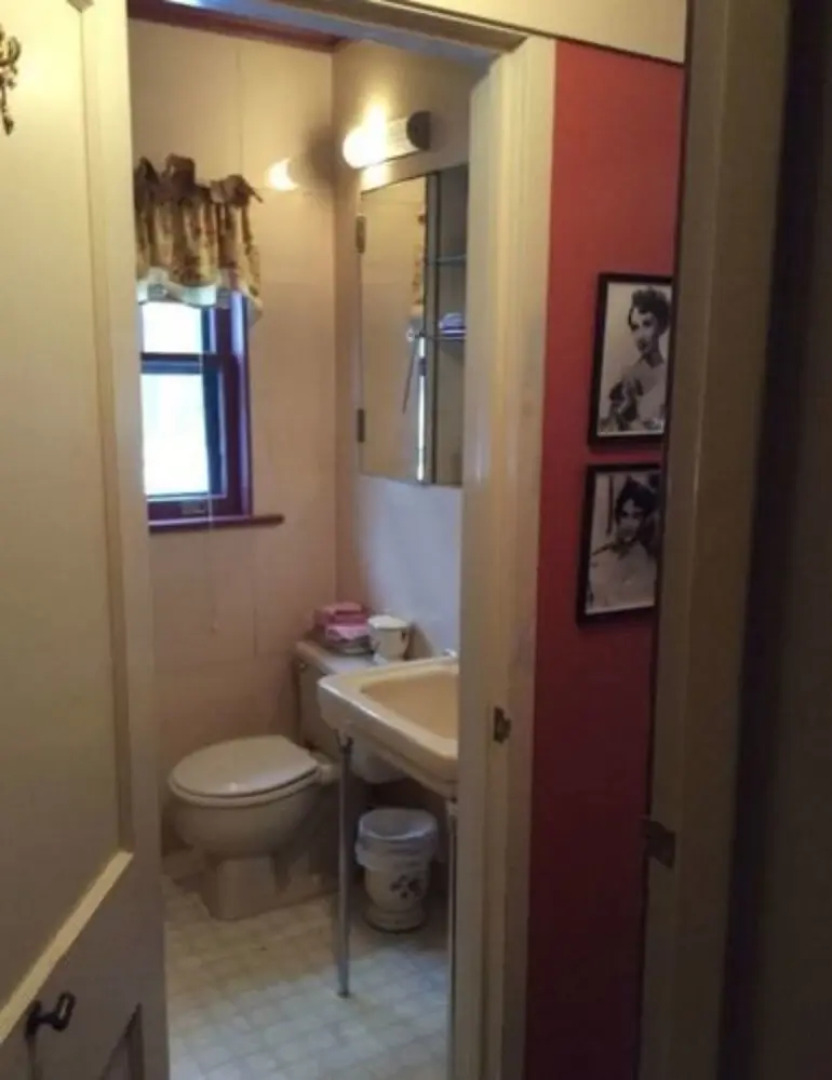 Hallett House Bed & Breakfast