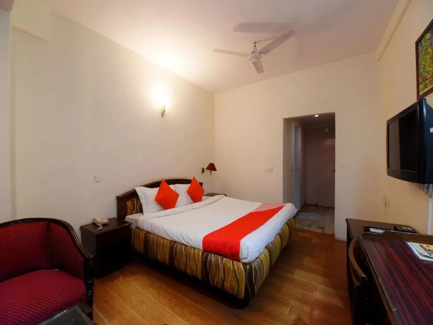 OYO 17097 Kenwood Resort