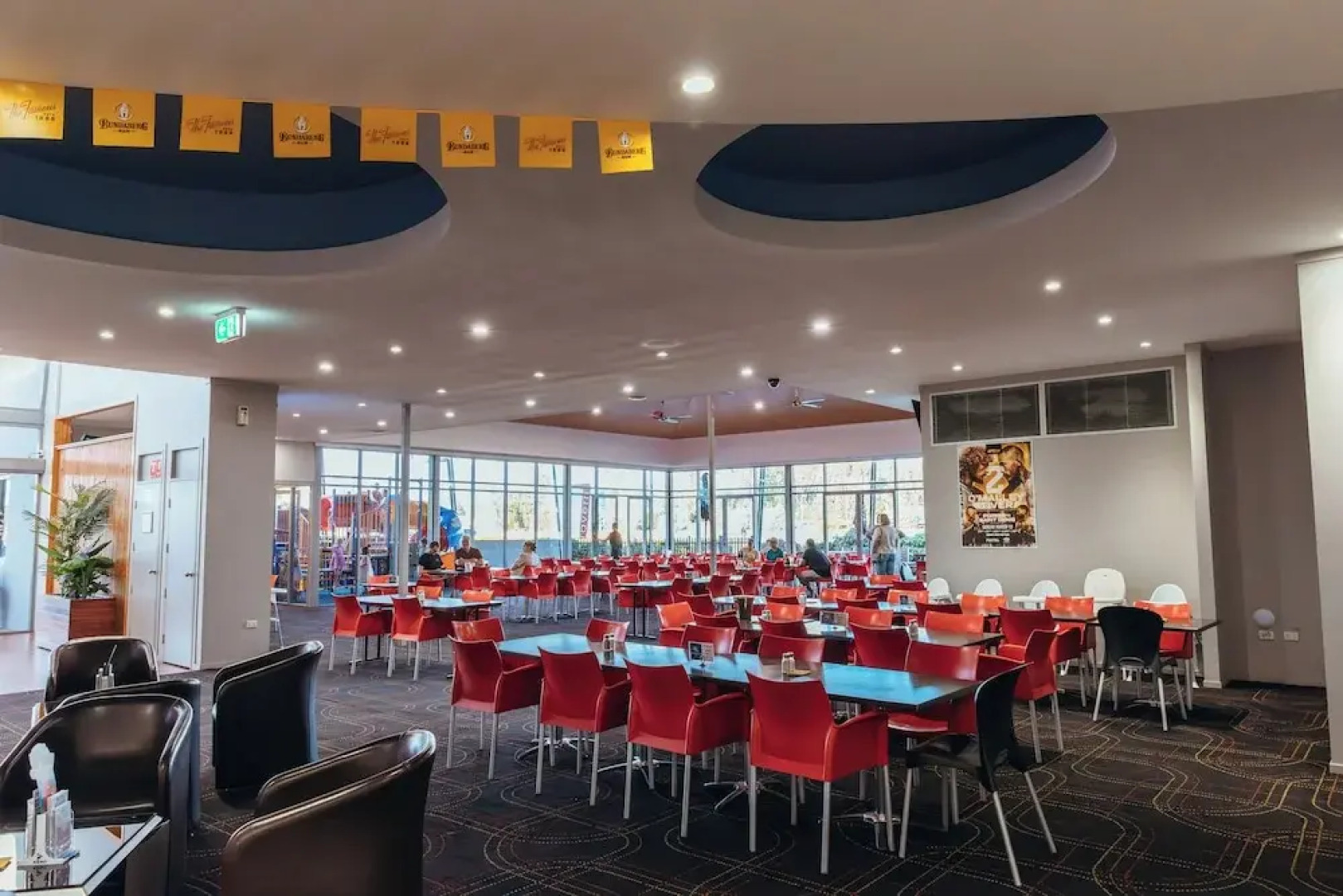 Mayfair Motel Emerald