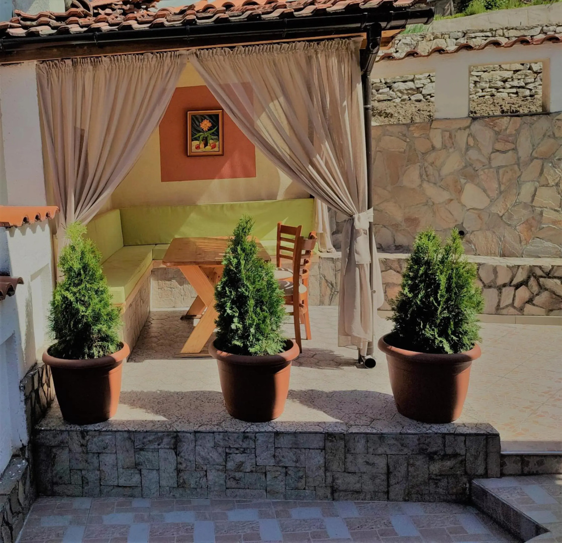 Къща Чолаков и син - стаи за гости