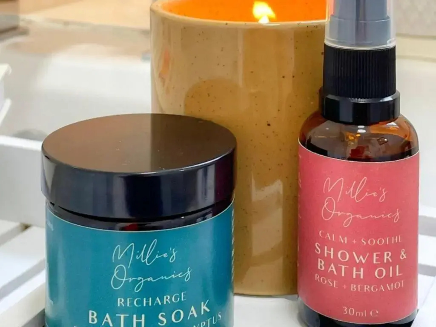 The Snagge I eco-Serviced Accommodation I A Cute Detached House I Large Garden I Pet Friendly I Free Parking I By SILVA