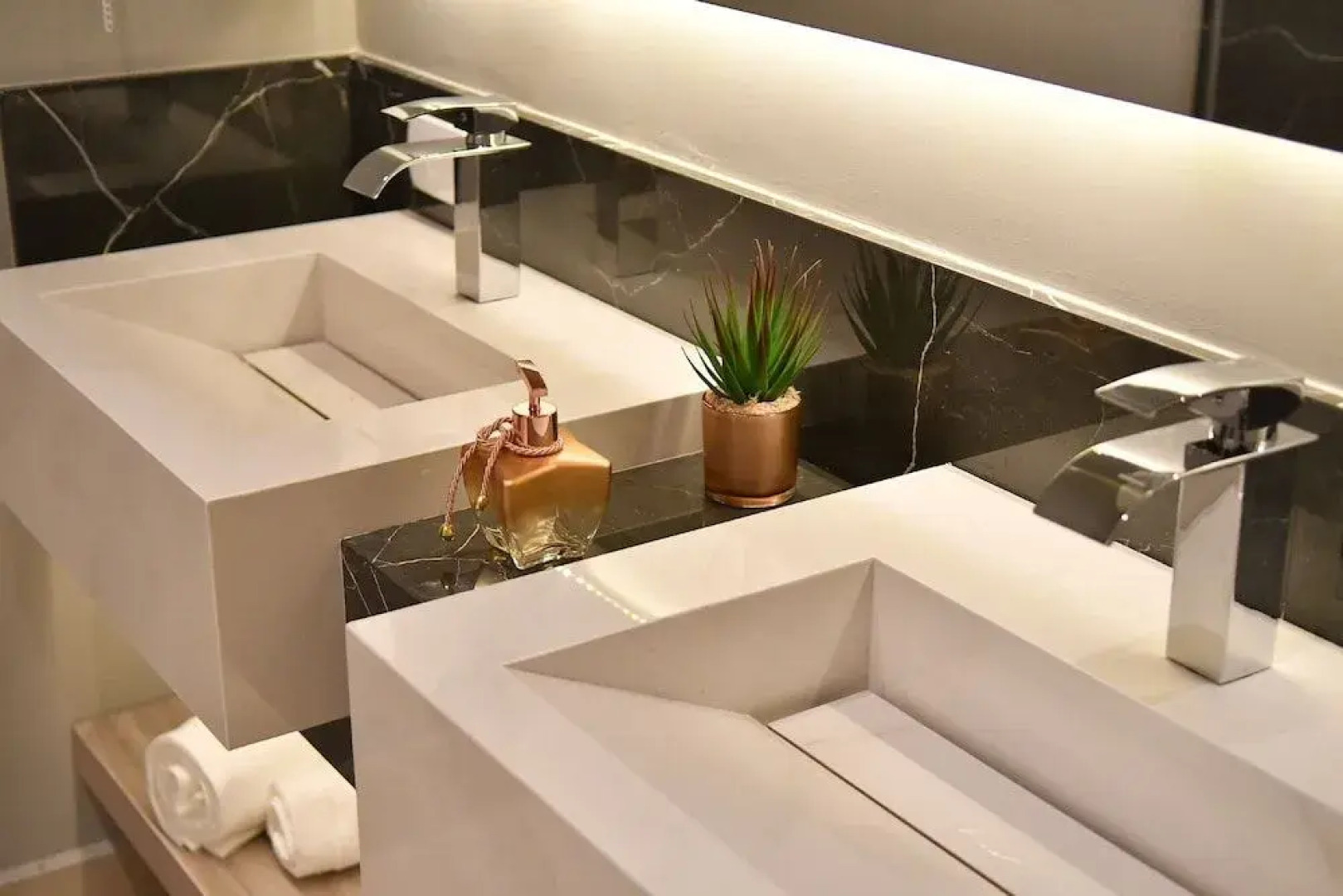 Chão De Folhas Pousada