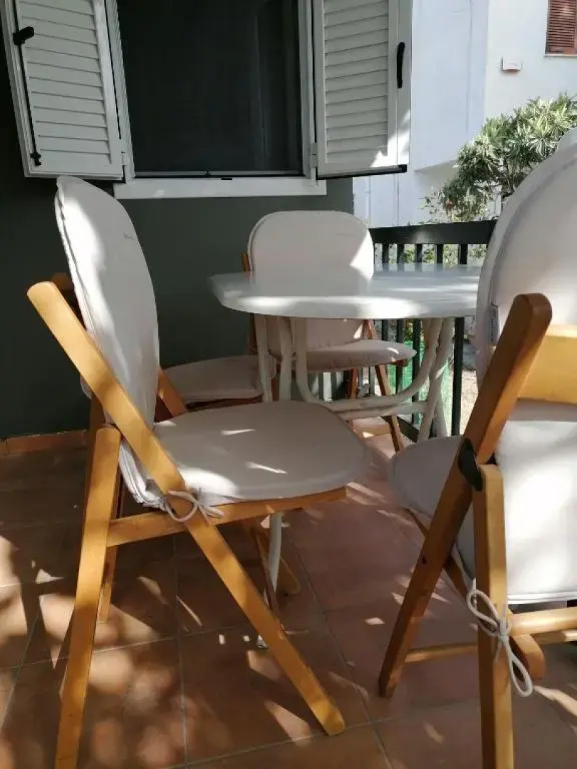 Detached renovated cottage with a garden 3 min walk from the beach