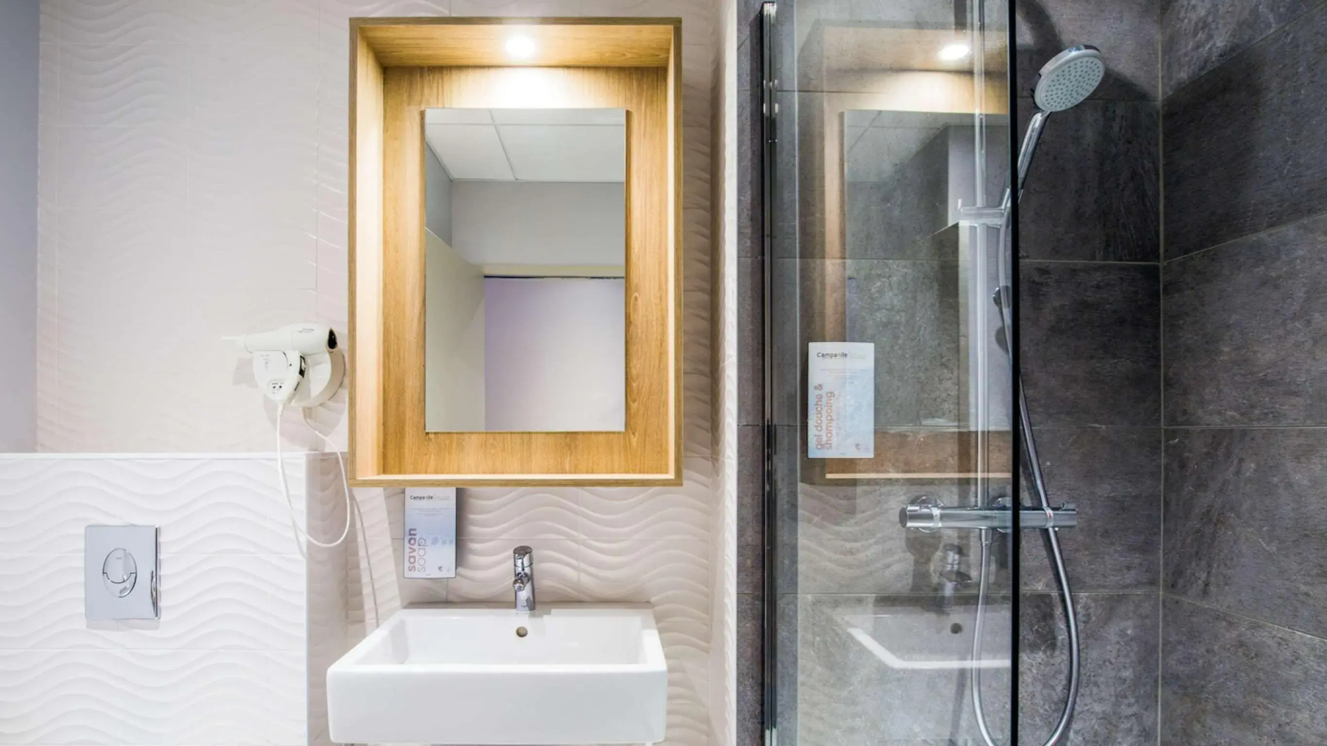 Campanile Rennes Centre - Gare