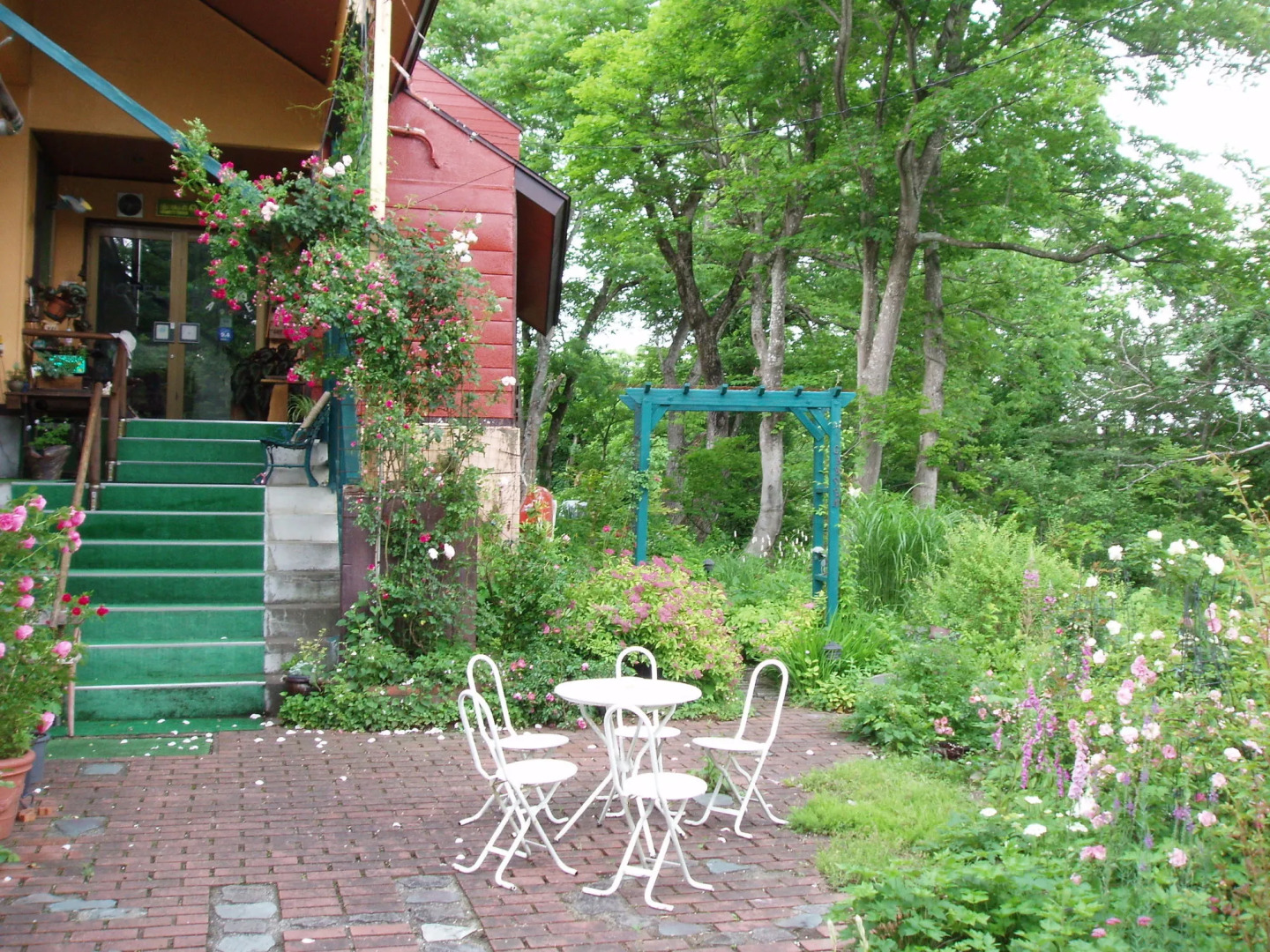 Country Inn Canadian House