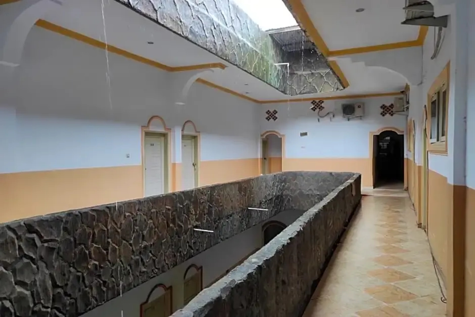 Capital O 91650 Hotel Pratama