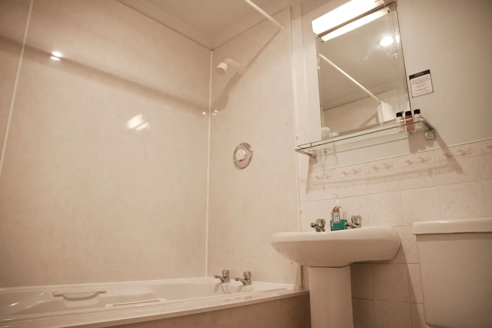 Buccleuch Arms Hotel