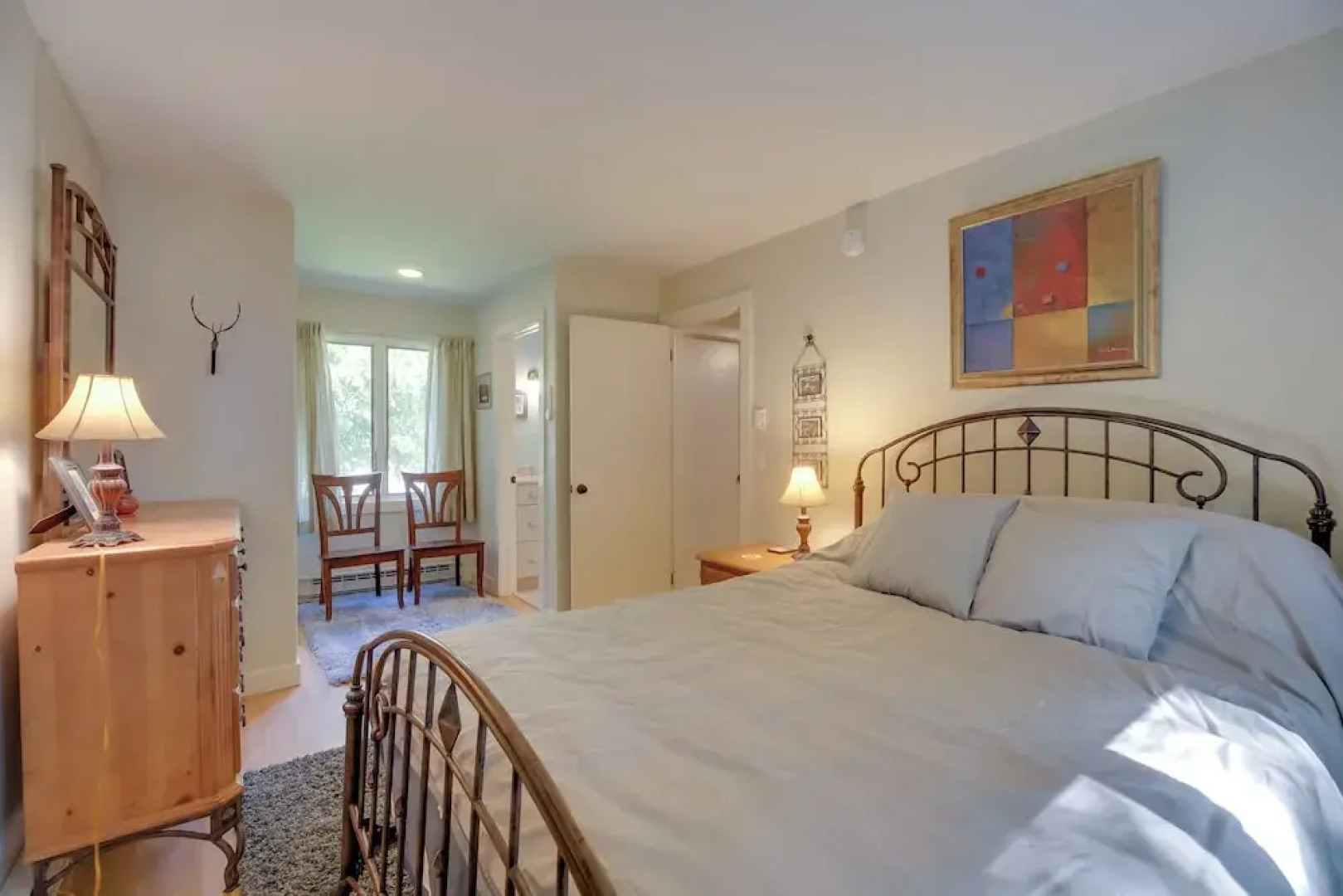 Waitsfield Condo w/ Pool & On-site Trail Access!