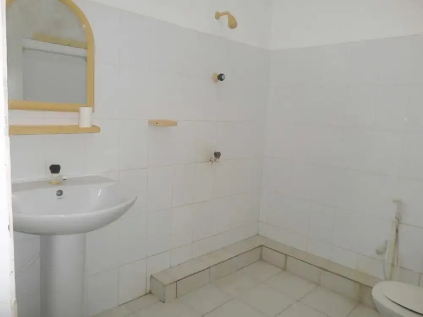 Cosy Hotel And Restaurant