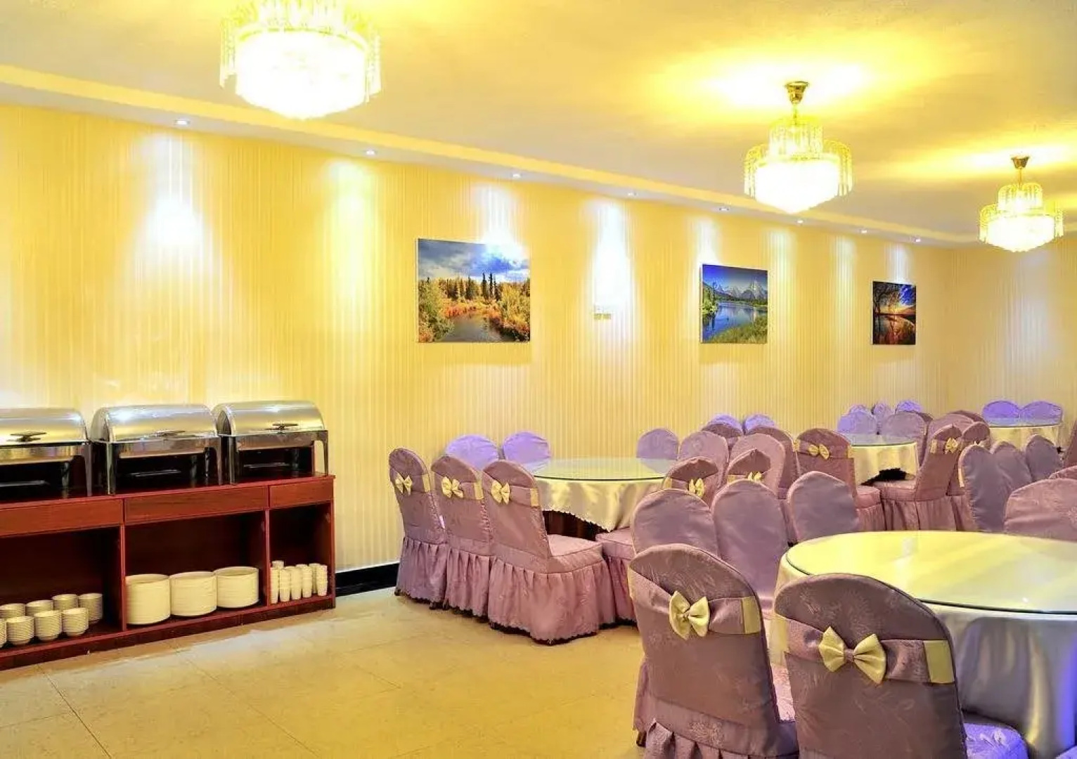 Jiuzhaigou Tusheng Shanzhuang